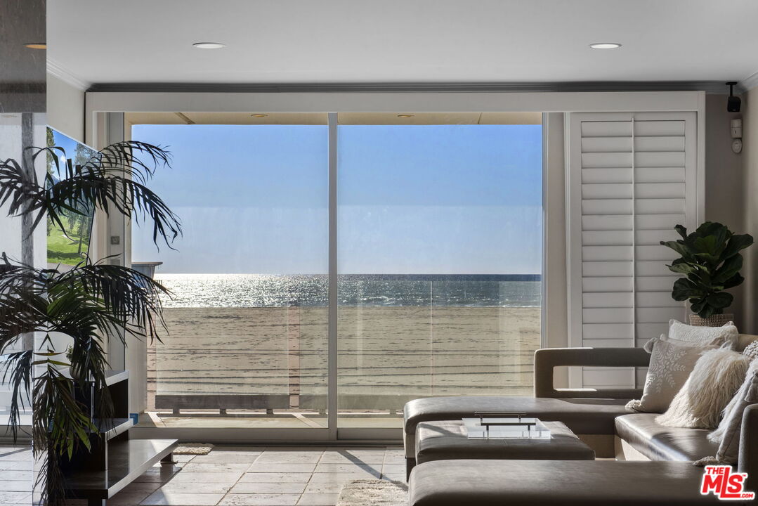 Property photo for 4 Jib St, #3, Marina Del Rey, CA