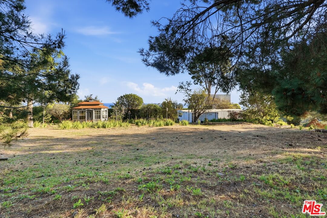 Property photo for 27555 Pacific Coast Hwy, Malibu, CA