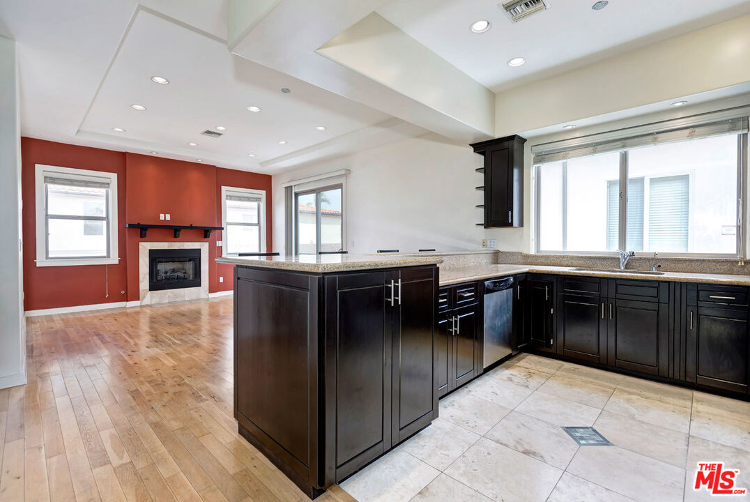 Property photo for 2027 BUTLER AVE, Los Angeles, CA