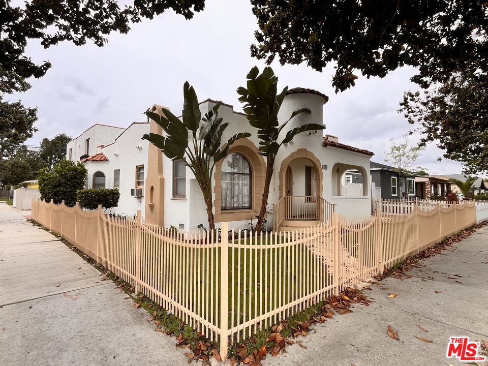 Property photo for 496 E 52nd St, Long Beach, CA