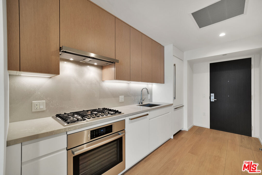Property photo for 877 Francisco St, #623, Los Angeles, CA