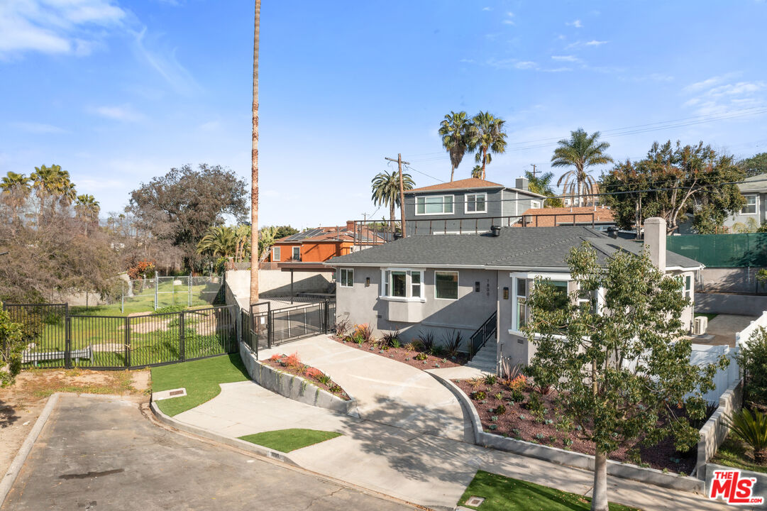 Property photo for 1800 S Dunsmuir Ave, Los Angeles, CA