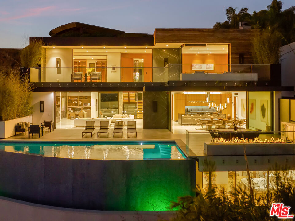 Property photo for 9410 Sierra Mar Pl, Los Angeles, CA