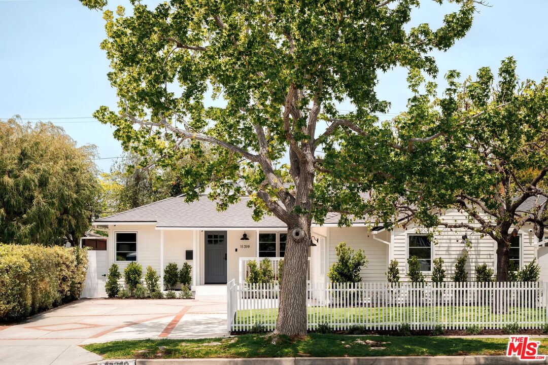 Property photo for 11319 Rose Ave, Los Angeles, CA