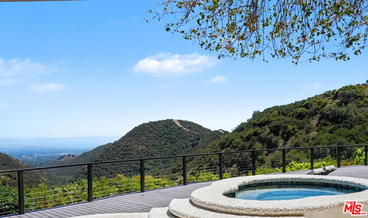 Property photo for 12608 Promontory Rd, Los Angeles, CA