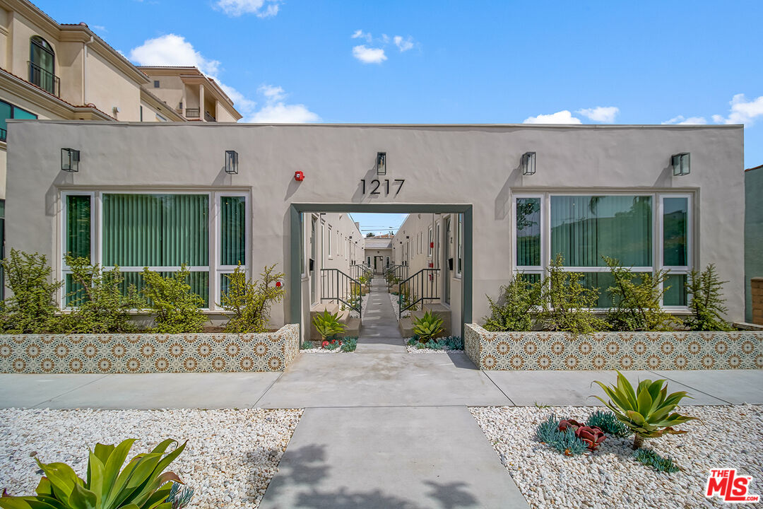 Property photo for 1217 9th St, Santa Monica, CA