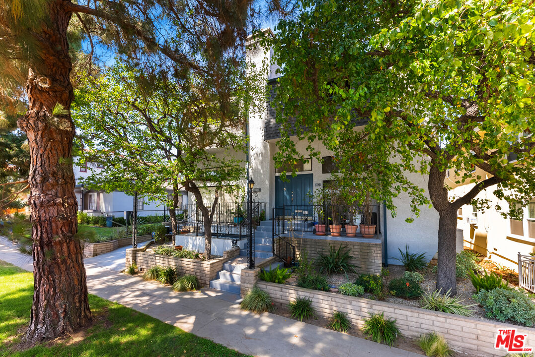Property photo for 1013 16th St, #104, Santa Monica, CA