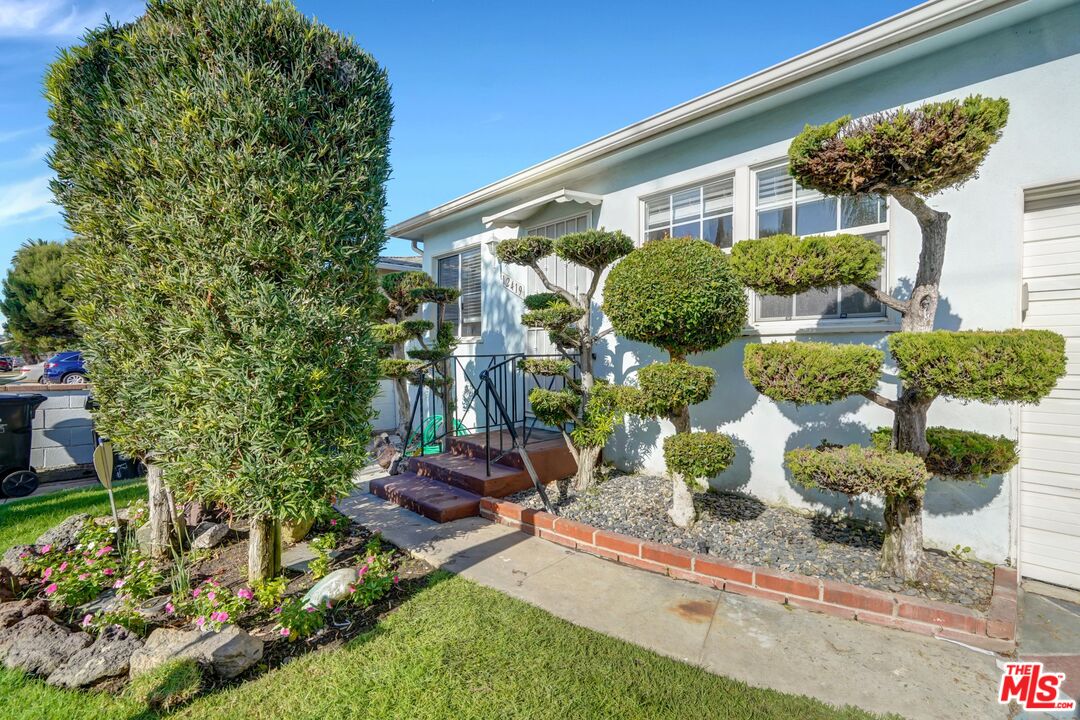 Property photo for 12419 Walsh Ave, Los Angeles, CA