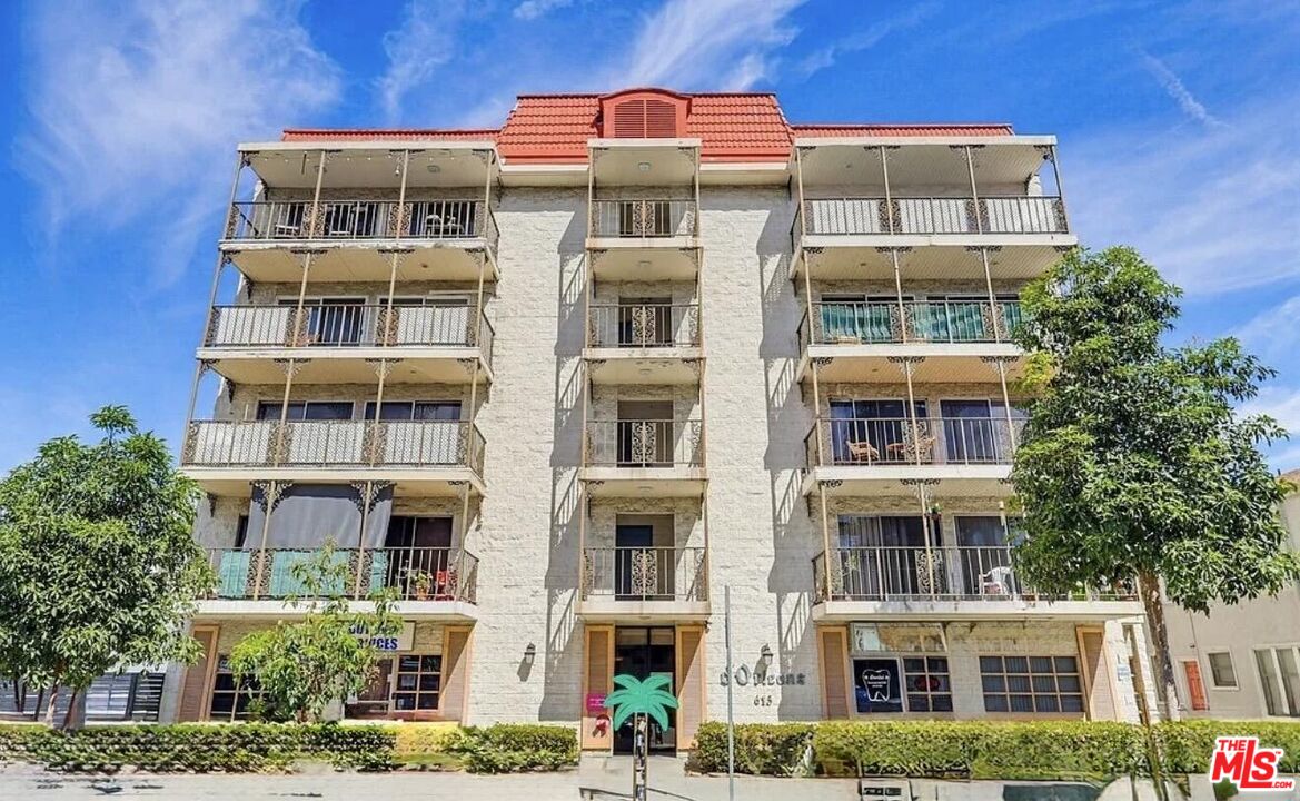 Property photo for 615 E Broadway, #304, Long Beach, CA