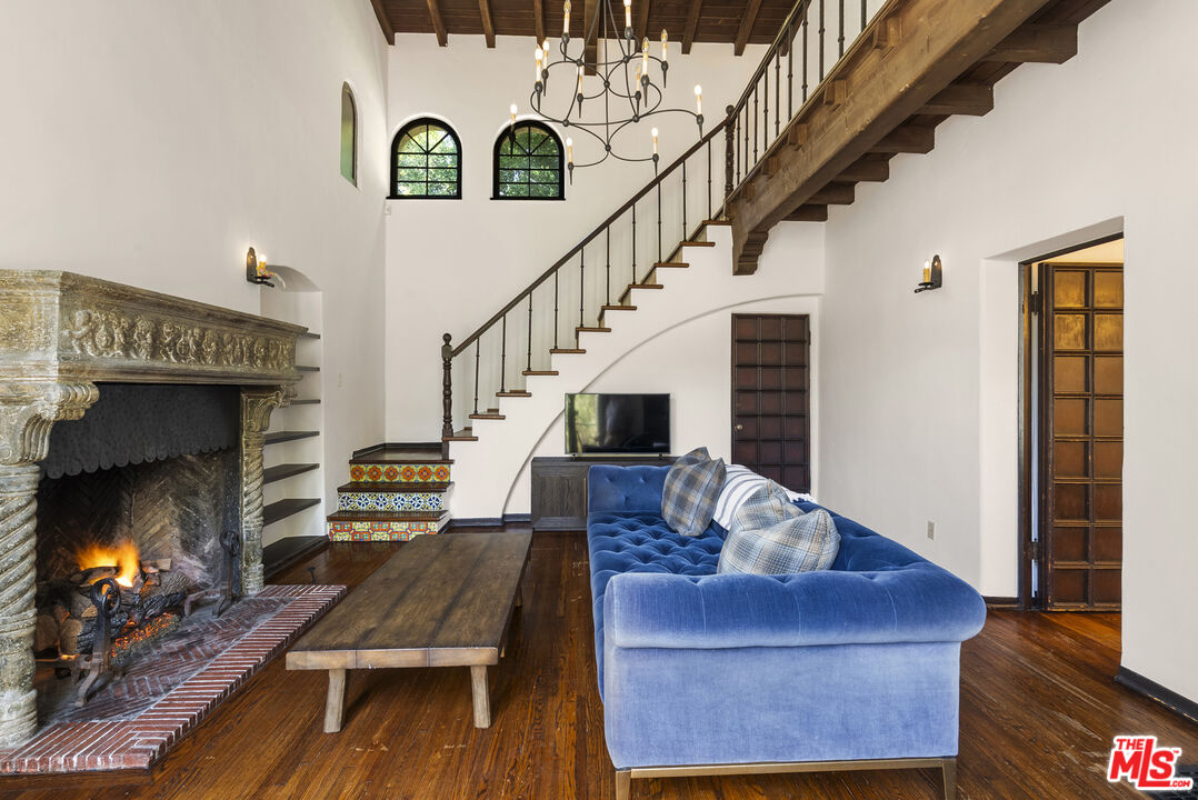 Property photo for 1846 Grace Ave, Los Angeles, CA