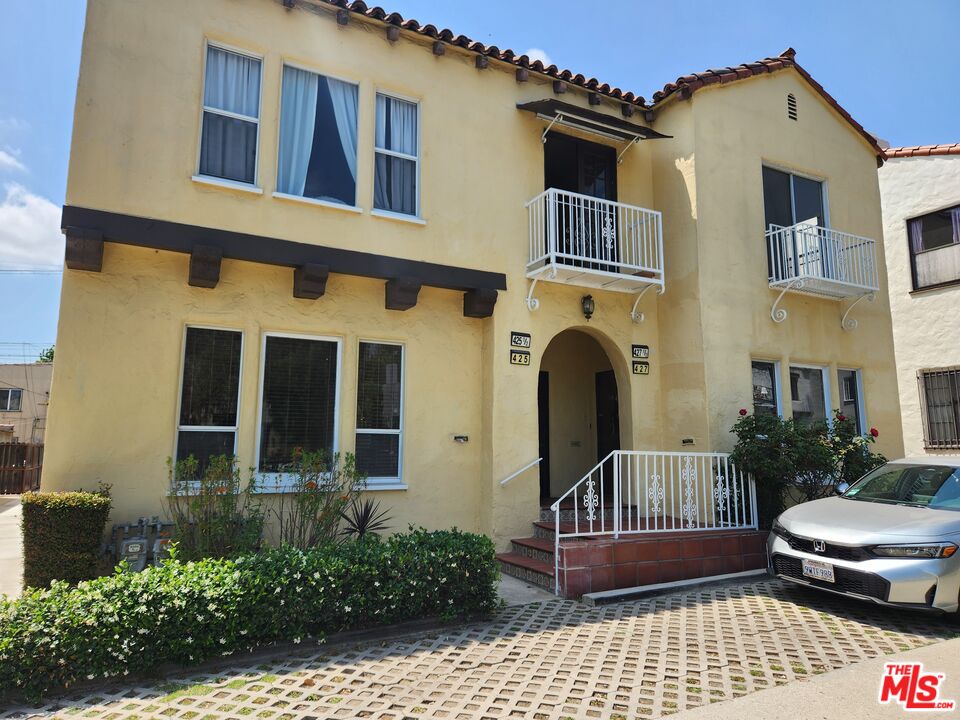 Property photo for 425 N Ogden Dr, #427 1/2, Los Angeles, CA