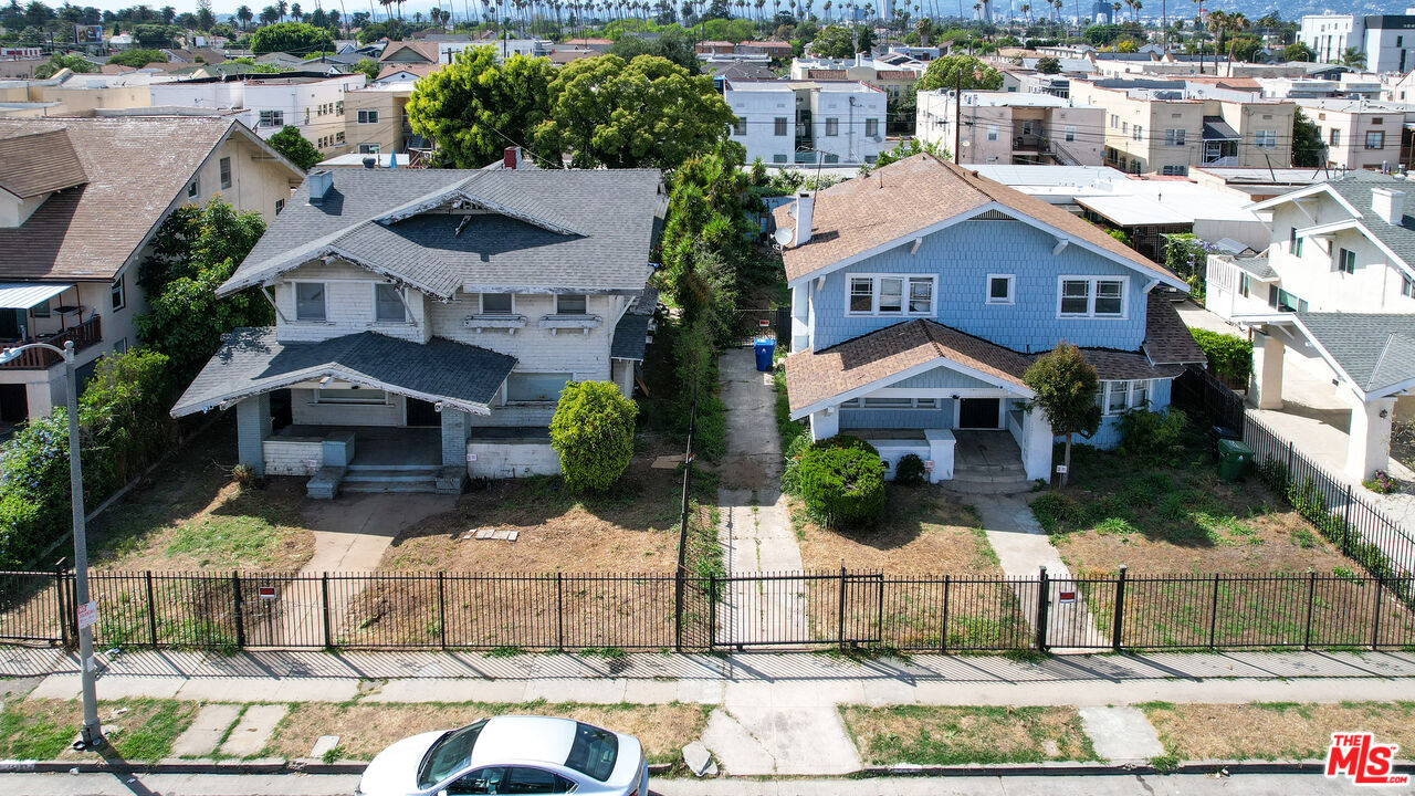 Property photo for 1437 12th Ave, Los Angeles, CA