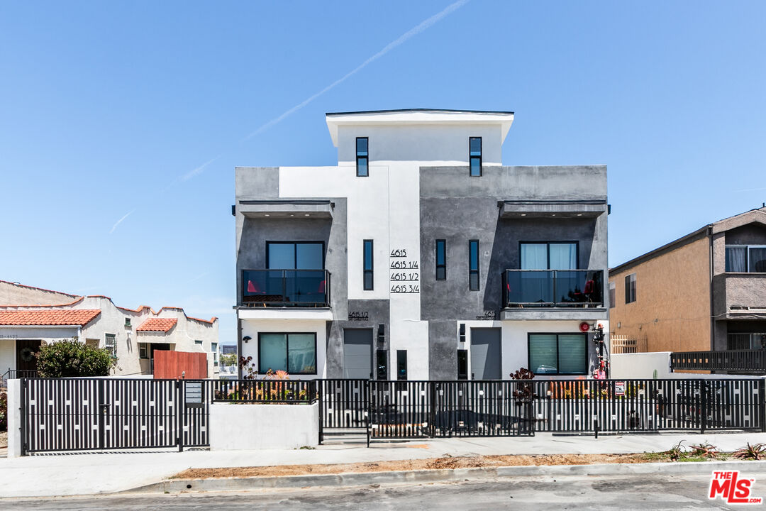 Property photo for 4615 St Charles Pl, #1/2, Los Angeles, CA
