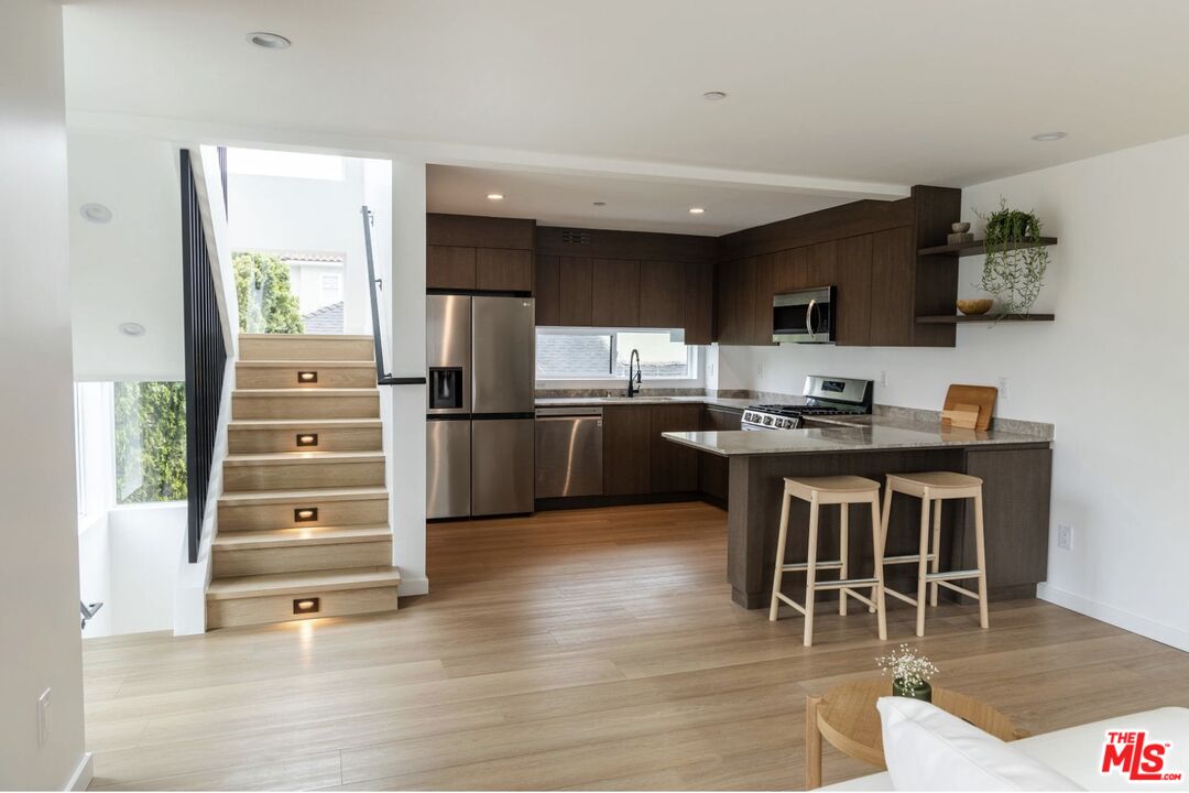 Property photo for 623 N Mariposa Ave, Los Angeles, CA