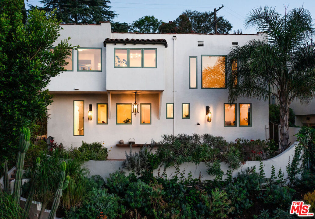 Property photo for 2558 Corralitas Dr, Los Angeles, CA
