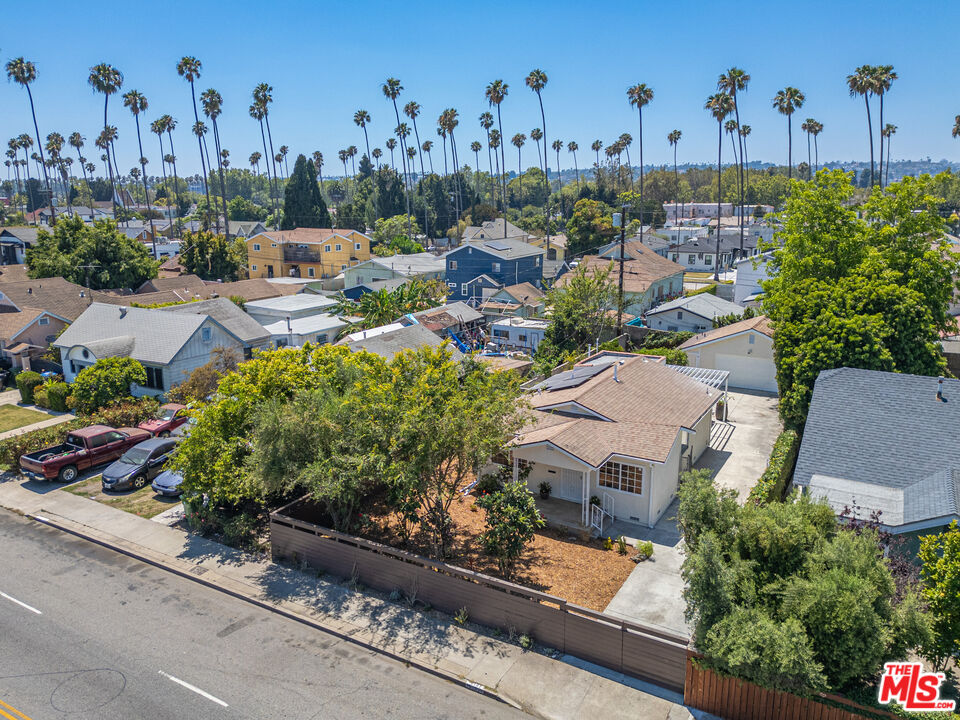 Property photo for 4181 Arlington Ave, Los Angeles, CA
