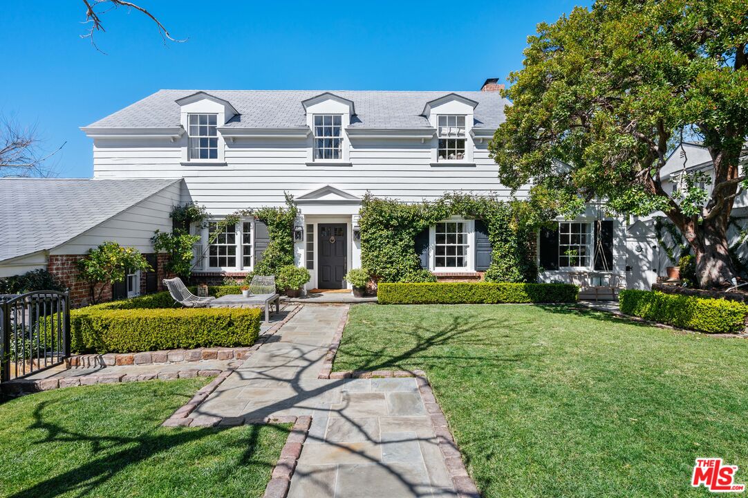 Property photo for 211 Barlock Ave, Los Angeles, CA