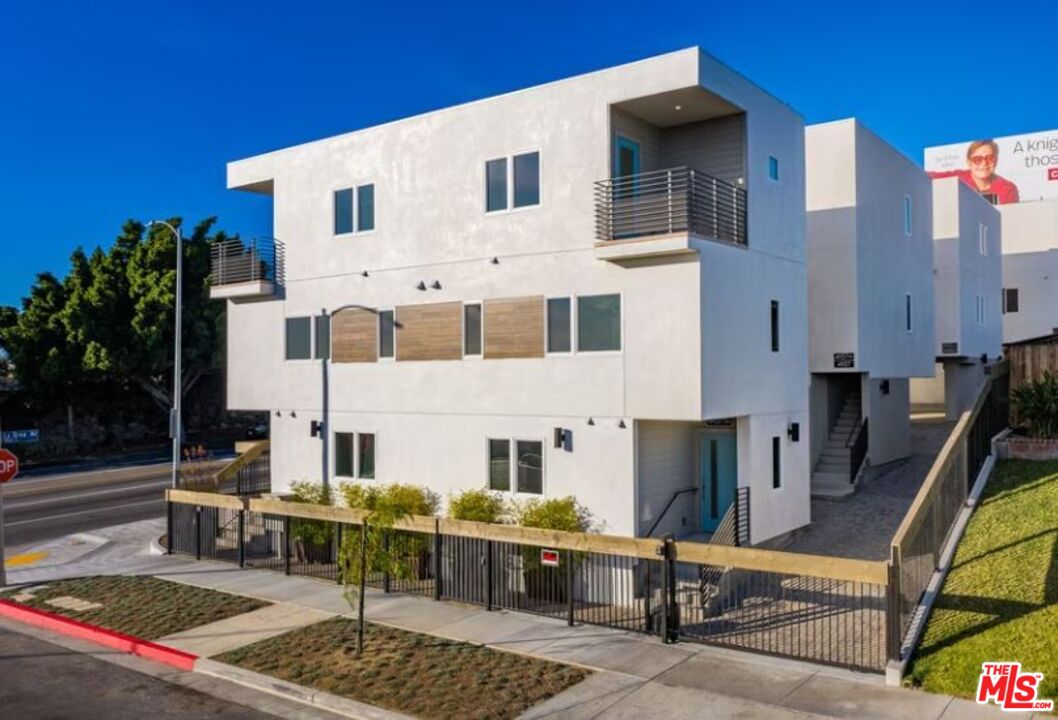 Property photo for 4937 W 20th St, #1/4, Los Angeles, CA