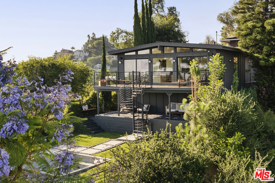 Property photo for 1107 Le Gray Ave, Los Angeles, CA