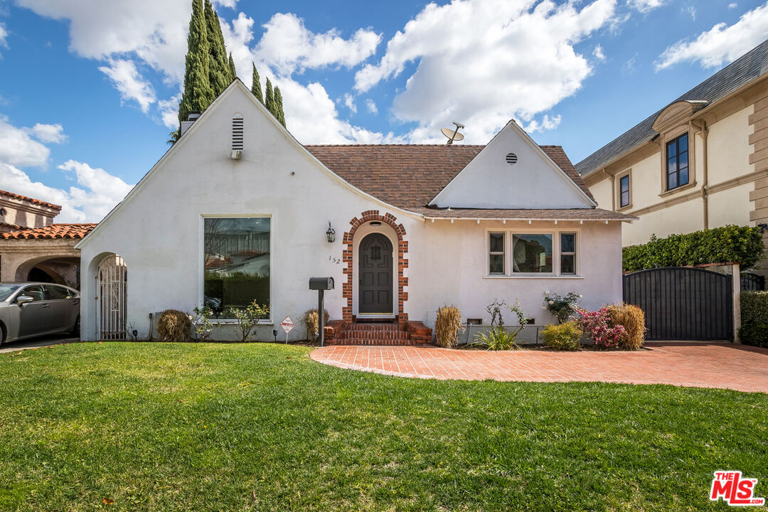 Property photo for 152 S Wetherly Dr, Beverly Hills, CA