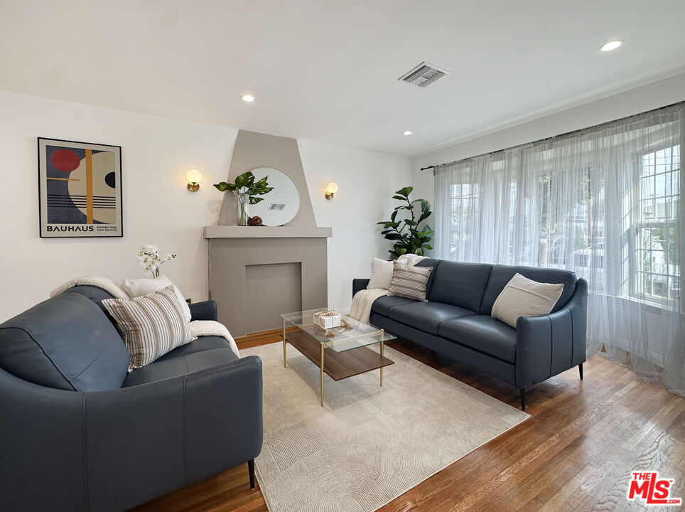 Property photo for 1241 W 109th Pl, Los Angeles, CA
