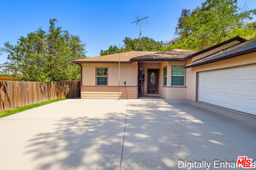 Property photo for 970 N Meyler St, San Pedro, CA