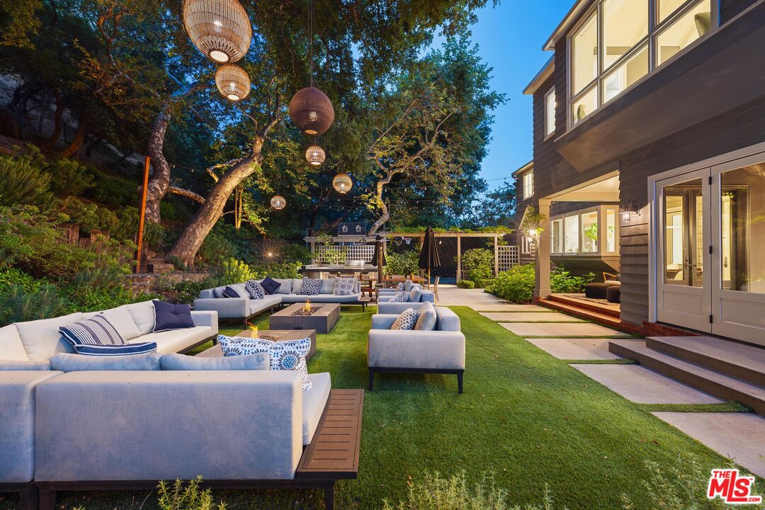 Property photo for 2600 Mandeville Canyon Rd, Los Angeles, CA