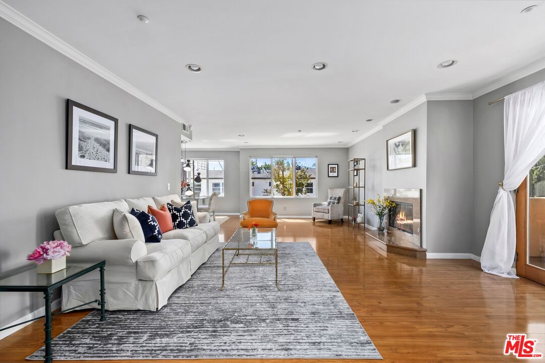 Property photo for 1018 4th St, #203, Santa Monica, CA
