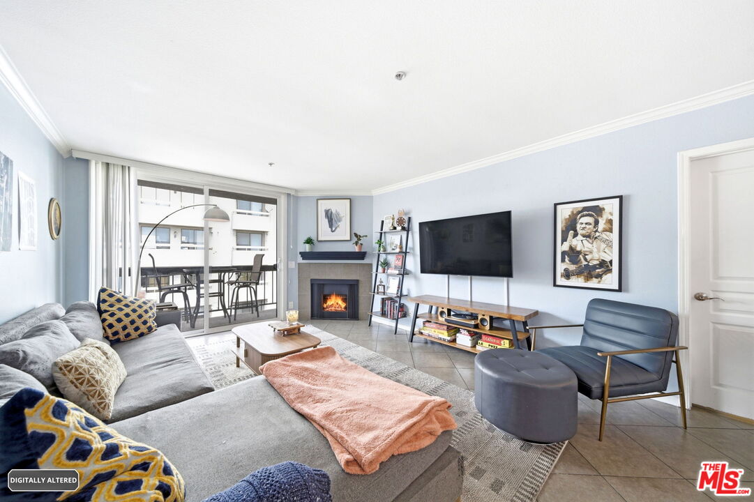 Property photo for 7320 Hawthorn Ave, #410, Los Angeles, CA