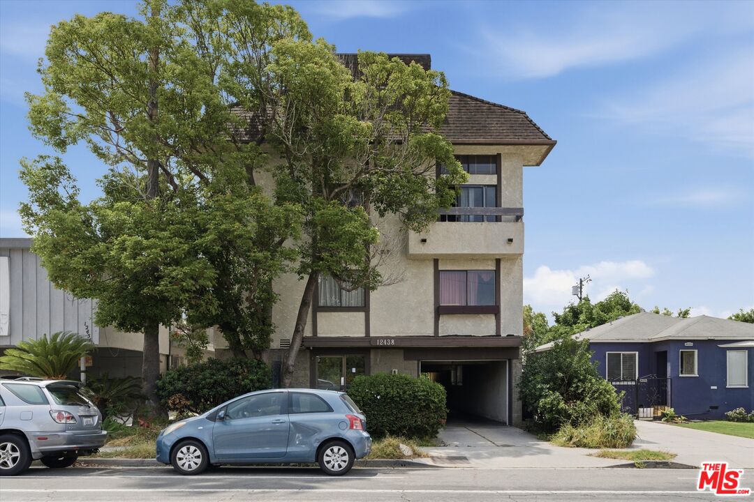 Property photo for 12438 Short Ave, #3, Los Angeles, CA