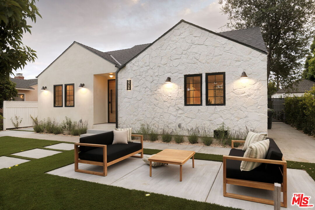 Property photo for 2739 Midvale Ave, Los Angeles, CA