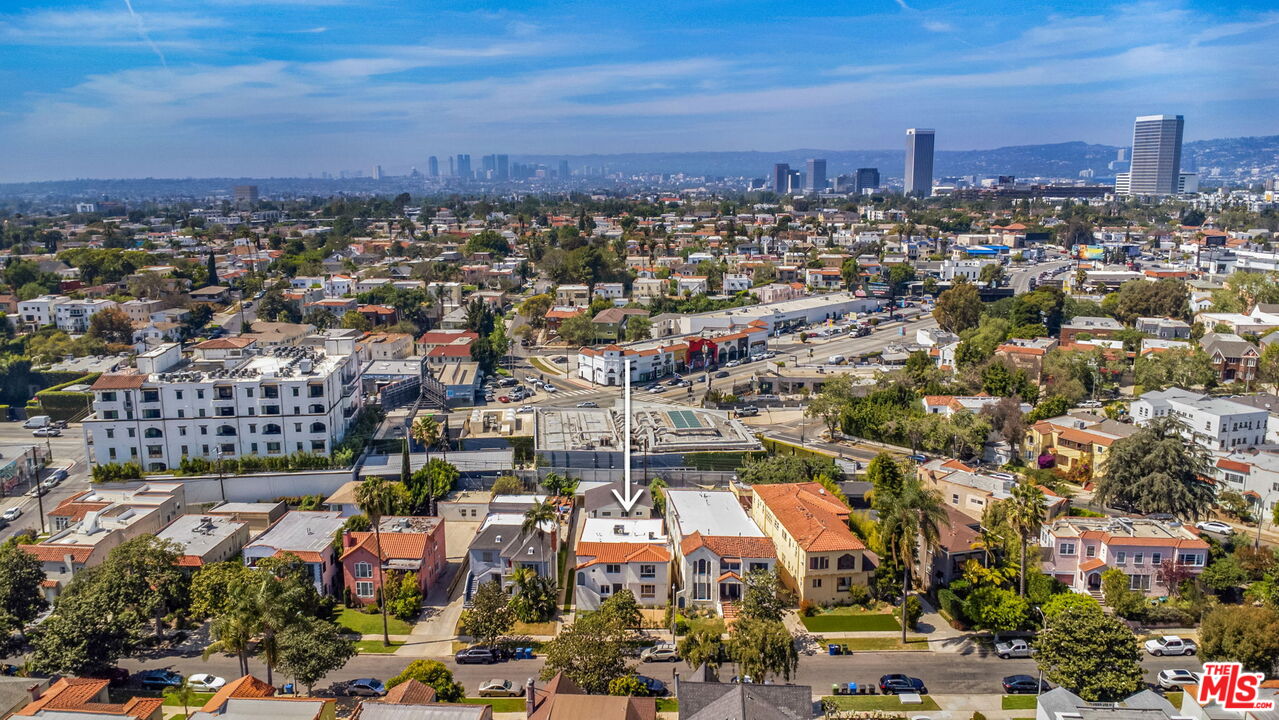 Property photo for 1129 S Citrus Ave, Los Angeles, CA