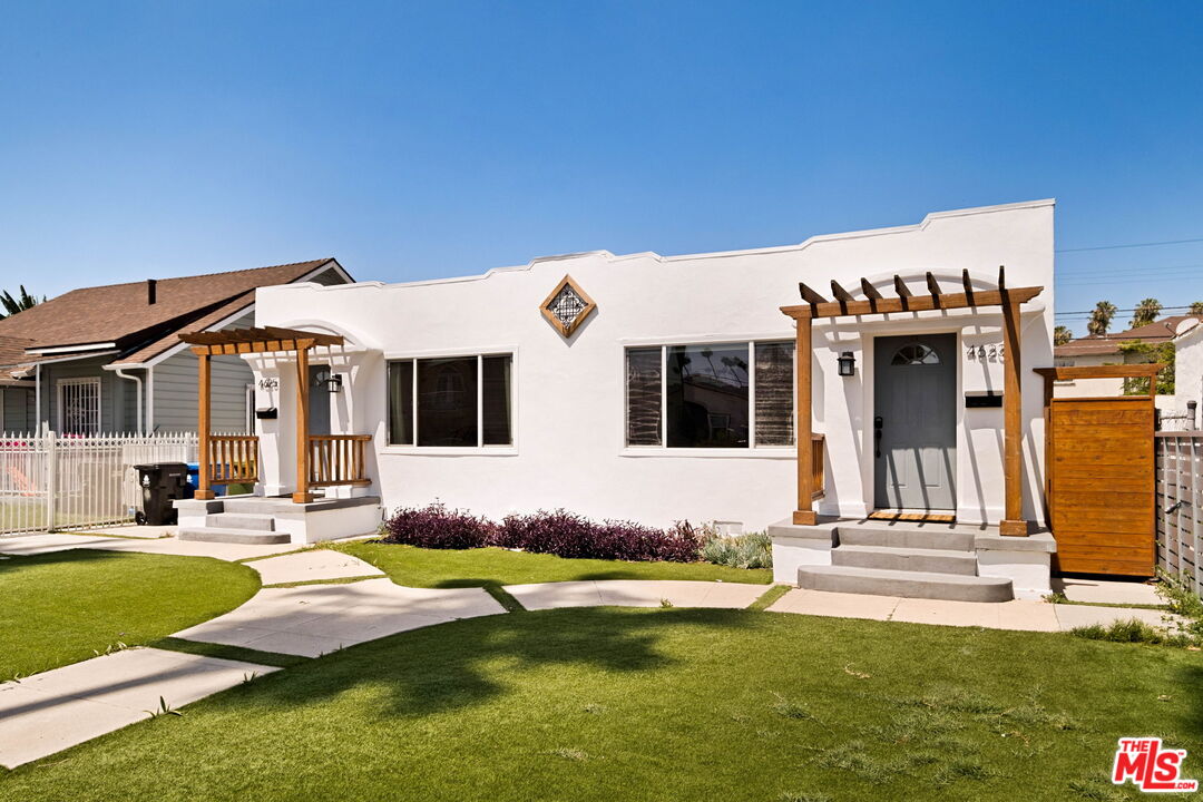 Property photo for 4623 6th Ave, Los Angeles, CA