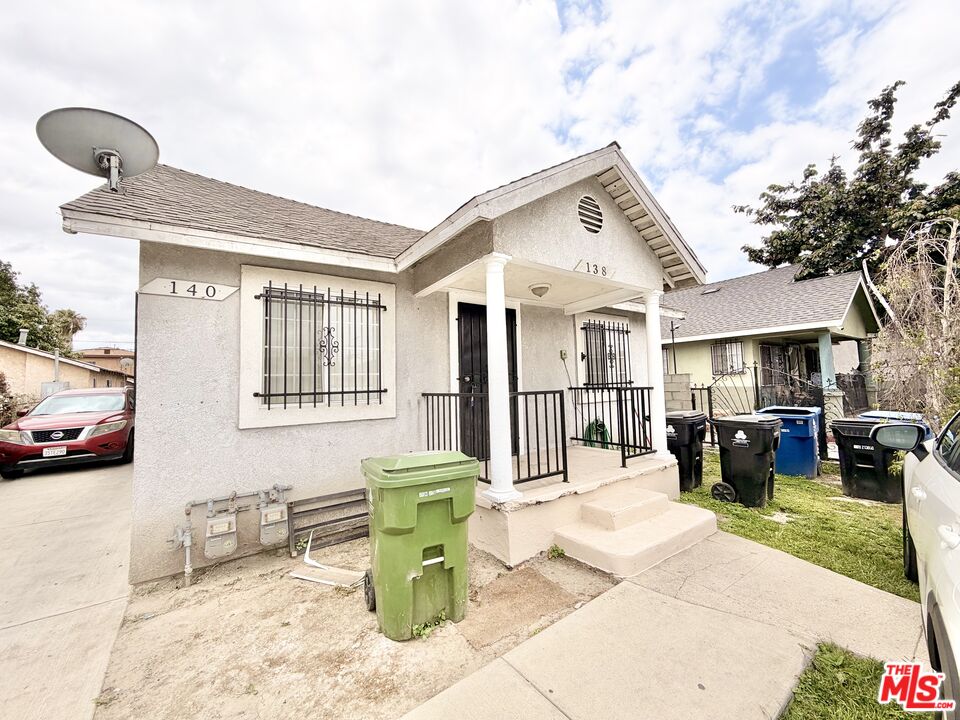 Property photo for 138 W 93rd St, Los Angeles, CA