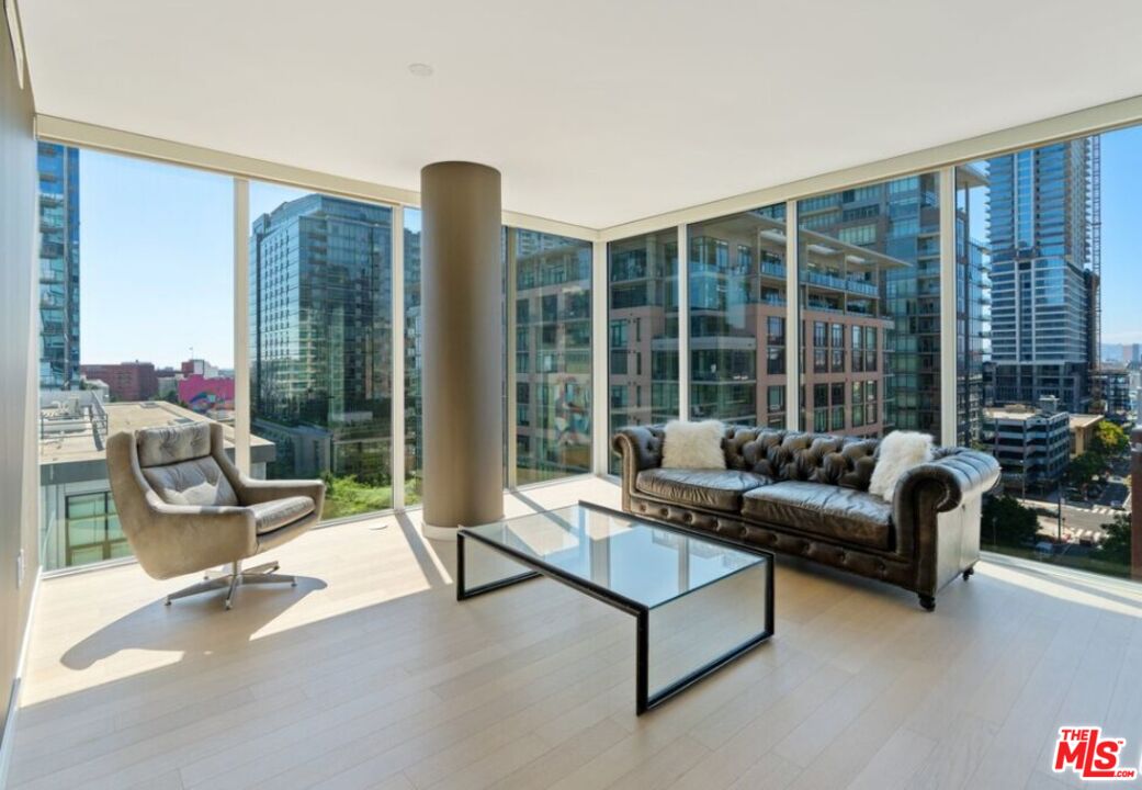 Property photo for 1050 S Grand Ave, #1001, Los Angeles, CA