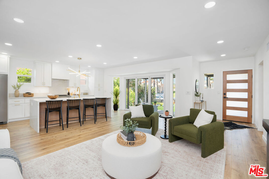 Property photo for 5418 S Rimpau Blvd, Los Angeles, CA