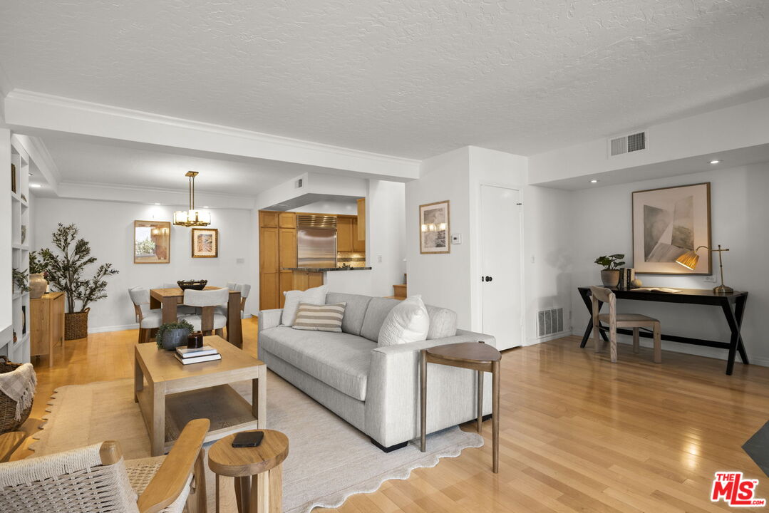 Property photo for 925 14th St, #19, Santa Monica, CA