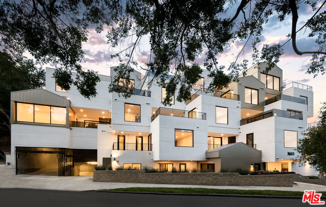 Property photo for 3651 Regal Pl, #501, Los Angeles, CA