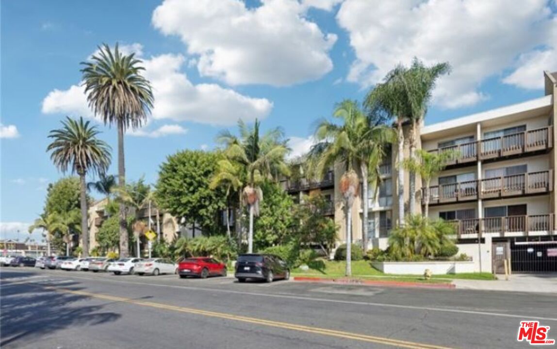 Property photo for 320 S Ardmore Ave, #316, Los Angeles, CA