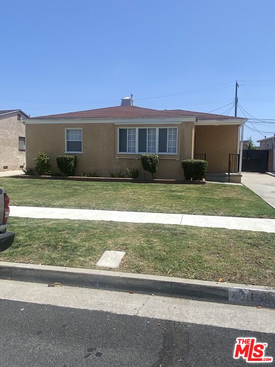 Property photo for 1538 W 110th Pl, Los Angeles, CA