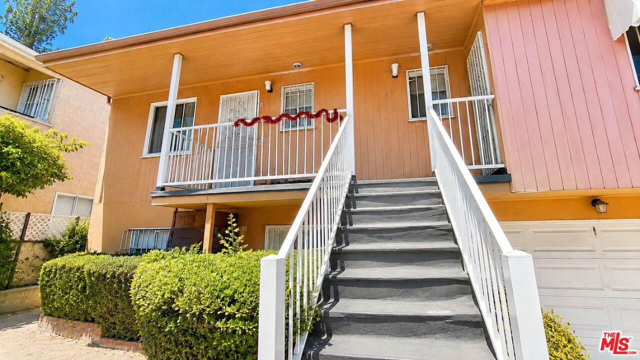 Property photo for 419 La Colina Dr, #4, Inglewood, CA