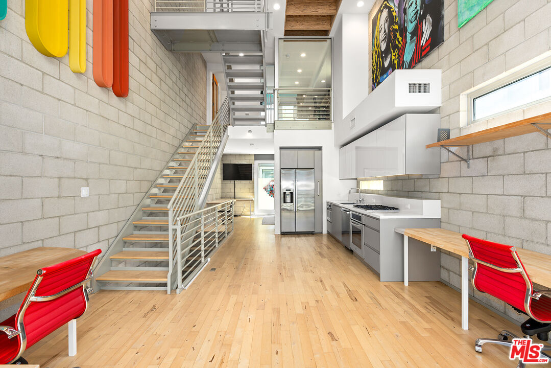 Property photo for 3450 Cahuenga Blvd, #607, Los Angeles, CA