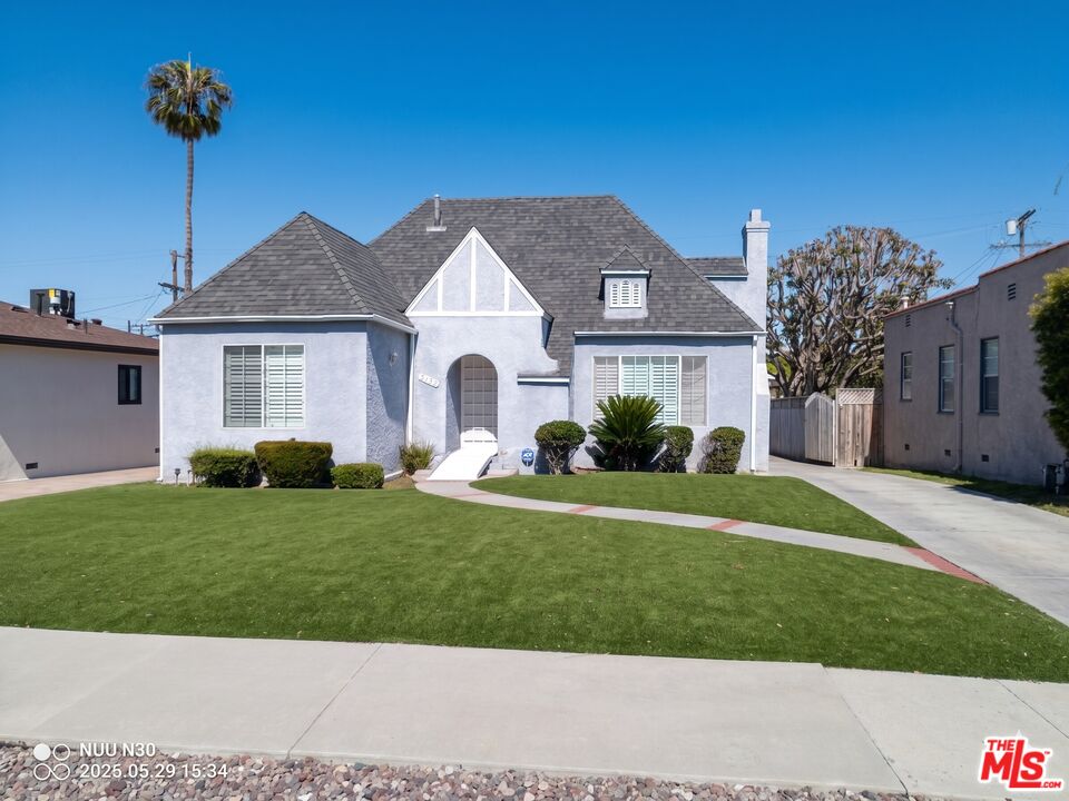 Property photo for 5132 Hillcrest Dr, Los Angeles, CA