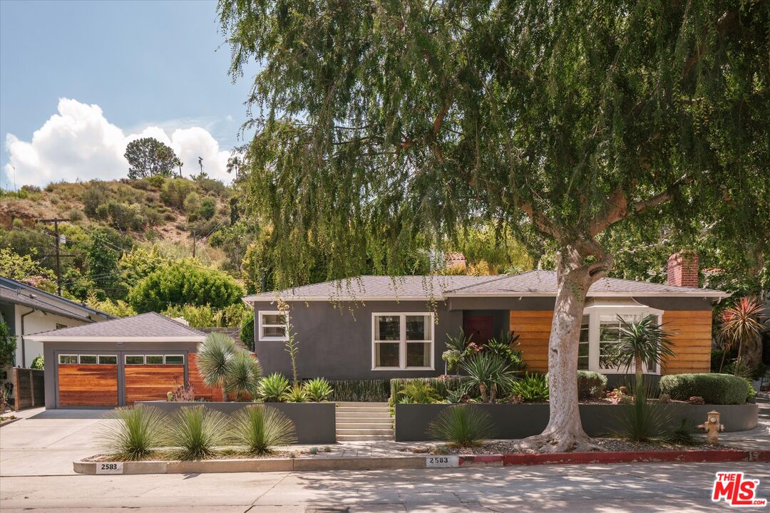 Property photo for 2583 Canyon Dr, Los Angeles, CA