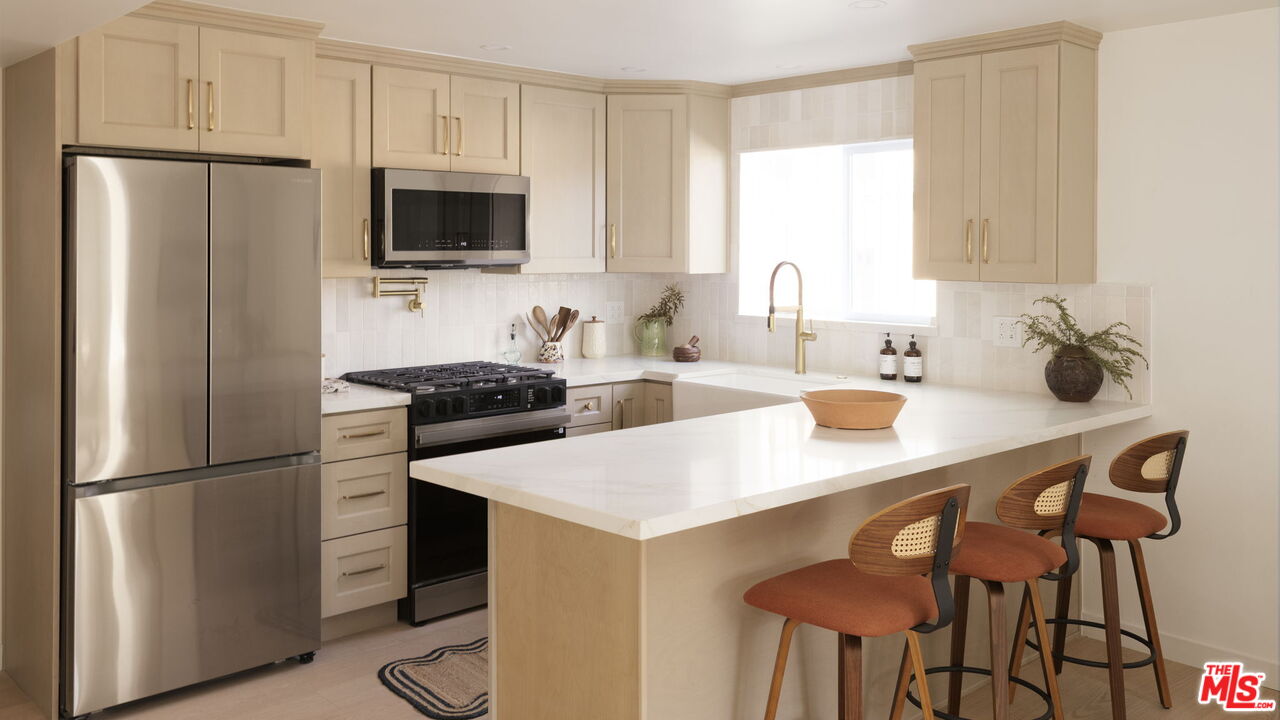 Property photo for 3030 Valle Vista Dr, #27, Los Angeles, CA