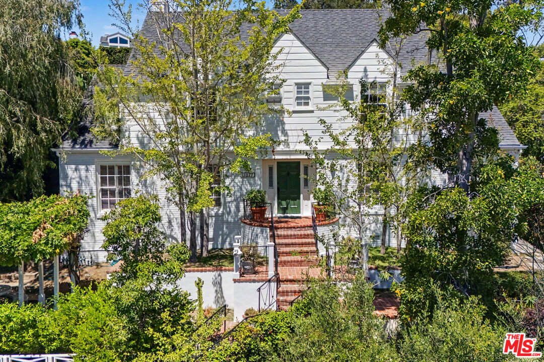 Property photo for 11027 Cashmere St, Los Angeles, CA