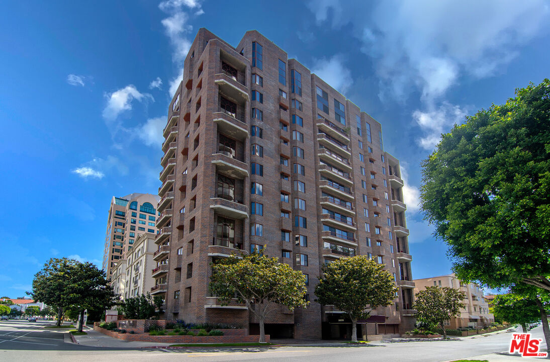 Property photo for 10550 Wilshire Blvd, #503, Los Angeles, CA
