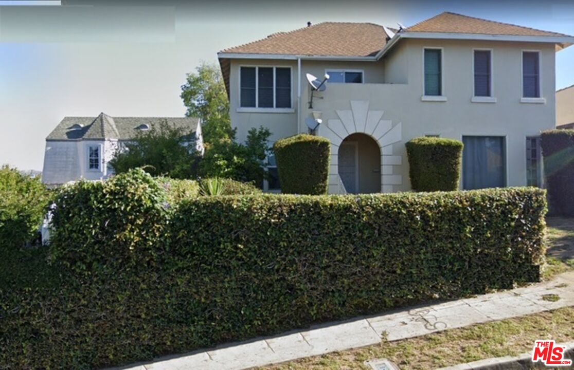 Property photo for 4723 W 17th St, Los Angeles, CA