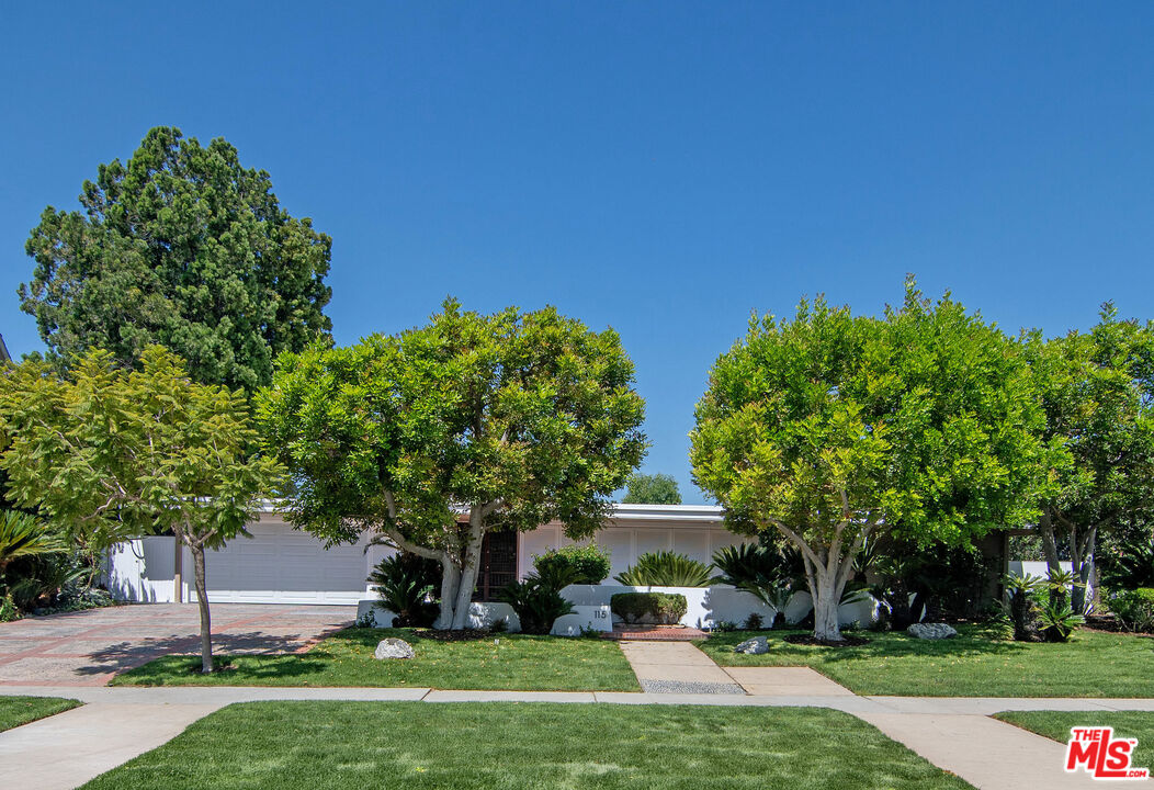 Property photo for 115 S June St, Los Angeles, CA