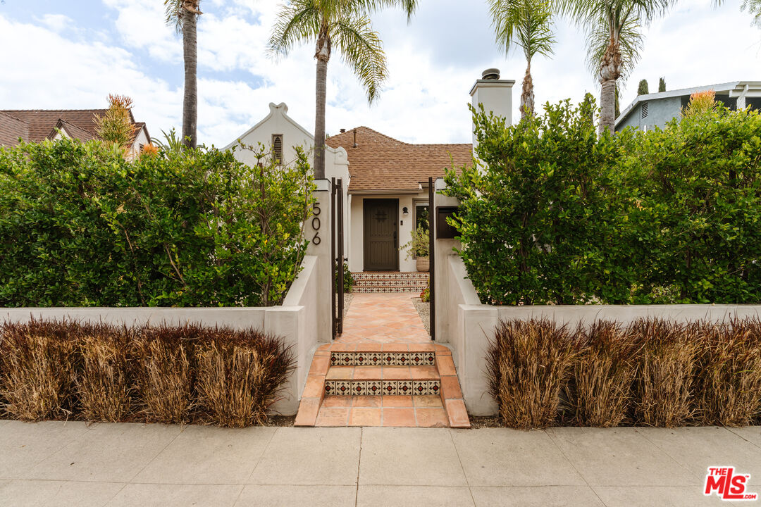 Property photo for 506 N Curson Ave, Los Angeles, CA